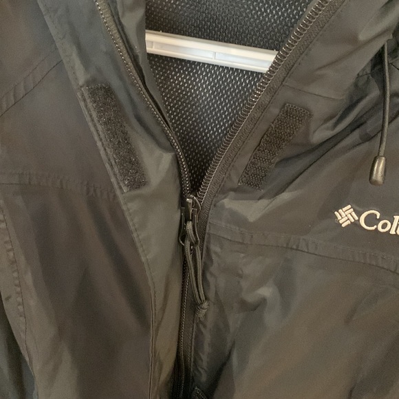 Columbia black windbreaker size SMALL - Picture 5 of 5
